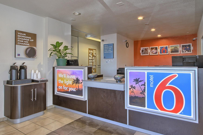 Public Area 2, Motel 6 Tulare, CA, Tulare