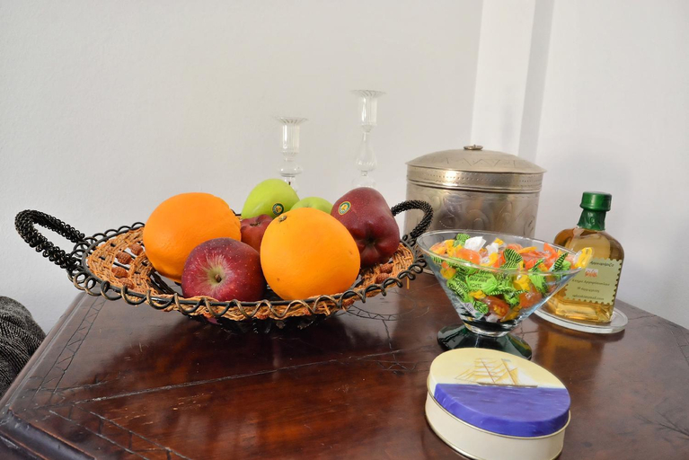 Food & Drinks, Elegant Apartment, Attica