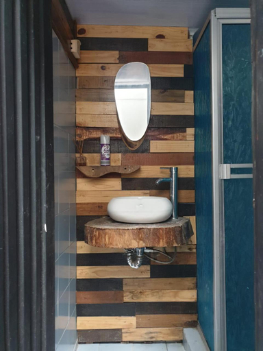 Others 4, HOSTAL MACONDO, Manizales