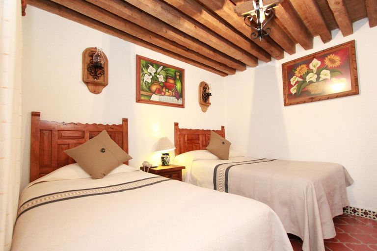 Bedroom 2, Hotel Meson del Rosario, Guanajuato
