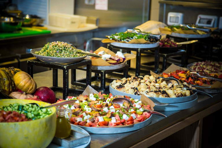 Food & Drinks 5, Mendeli Street Hotel by Prima Hotels