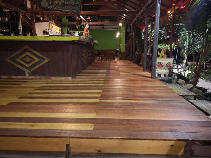 Public Area 2, Yuyu Golden Beach, Koh Chang