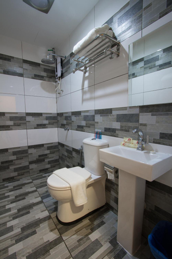 Bathroom 4, JS Hotel, Johor Bahru