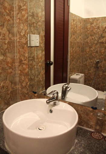 Bathroom 5, Brown Bean Hotel - 2/9 Street, Da Nang