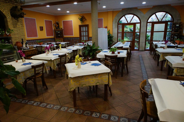 Food & Drinks 2, Hostal Restaurante El Surtidor, Zaragoza