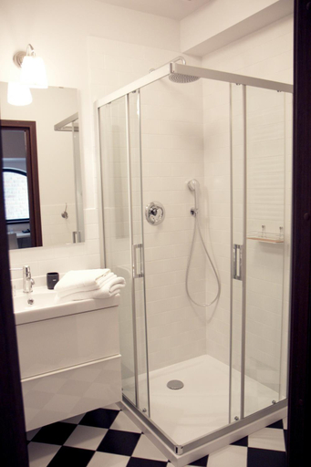 Bathroom 3, Hotel Grodzka 20, Lublin City