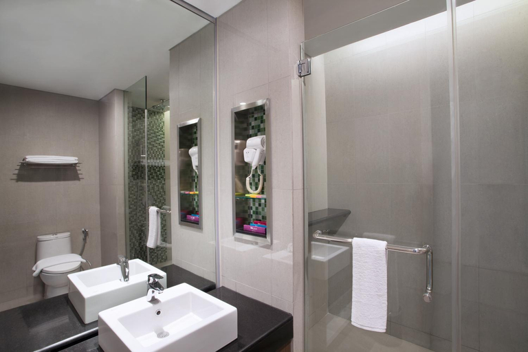 Bathroom 5, ibis Styles Jakarta Sunter, North Jakarta