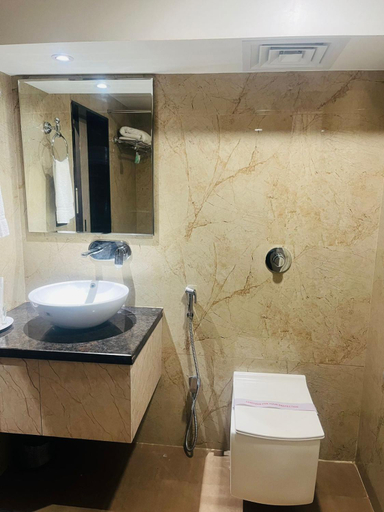 Bathroom 4, Hotel Rajmahal, Kamrup Metropolitan