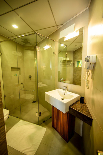 Bathroom 5, Skyloft Kandy, K.F.G. & G. Korale