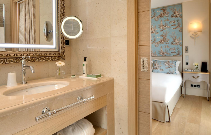 Bathroom 5, Hotel Le Mas De Pierre, Alpes-Maritimes