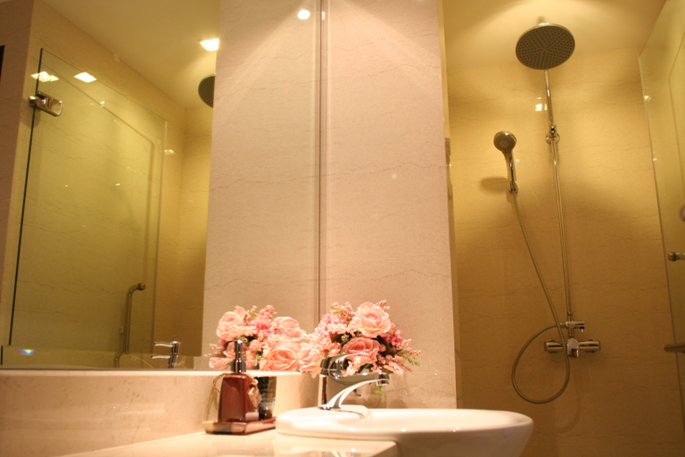Bathroom 5, Silom Forest Hotel, Bang Rak