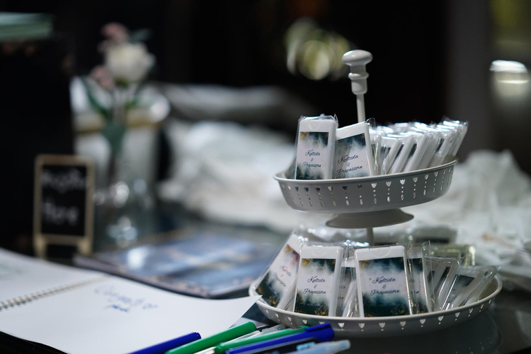 Food & Drinks 15