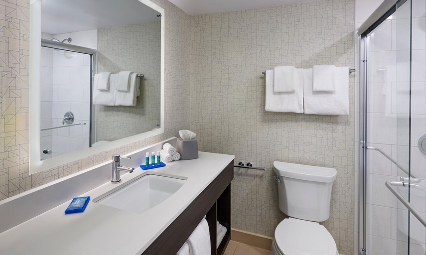 Bathroom 27