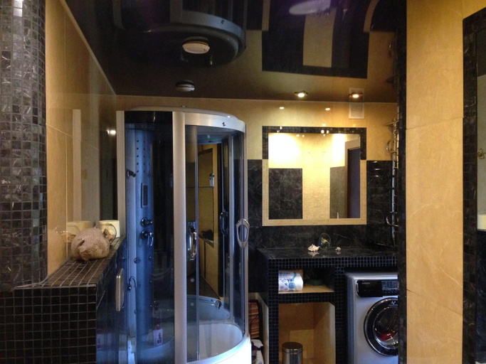 Others 3, Triplex jacuzzi apartment, L'vivs'ka
