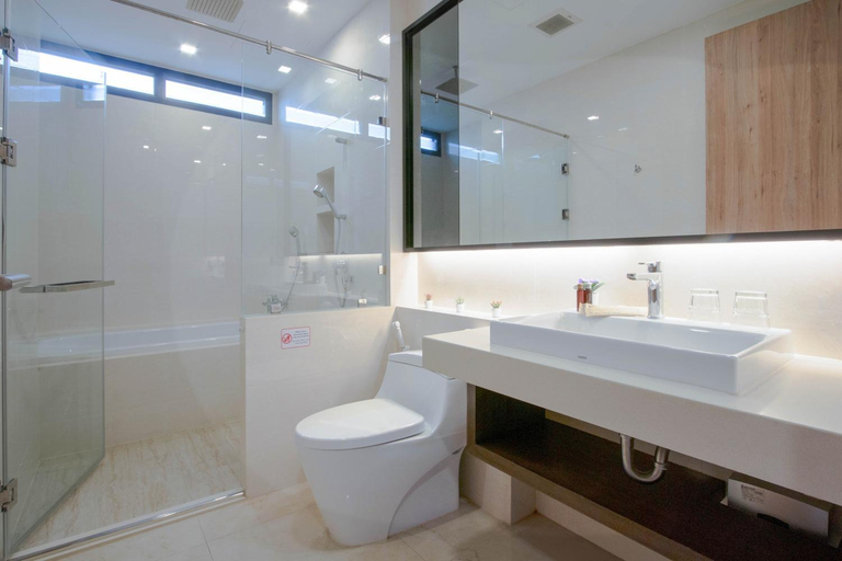 Bathroom 5, Kepler Residence Bangkok, Huai Kwang