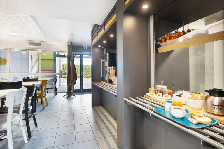 Food & Drinks 2, B&B HOTEL Lyon St Priest, Rhône