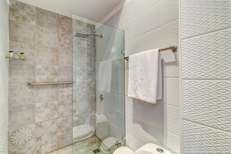 Bathroom 3, Casa Puente Hotel Boutique, Valparaíso