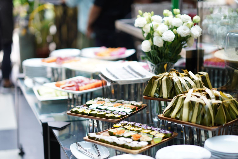 Food & Drinks 18