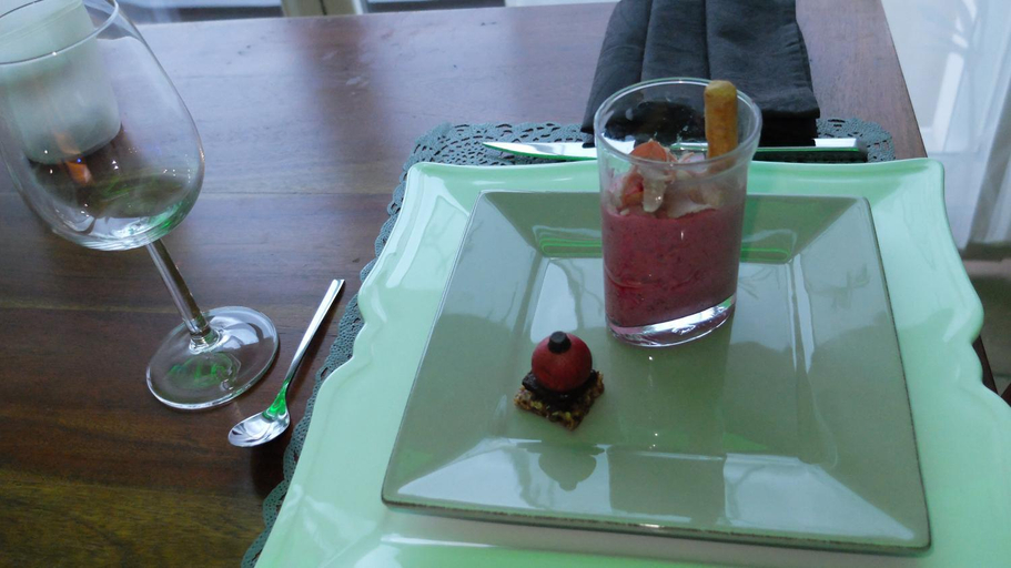 Food & Drinks