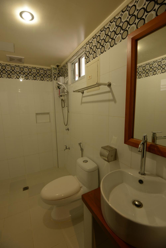 Bathroom 4, Abozza Resort Boracay, Malay