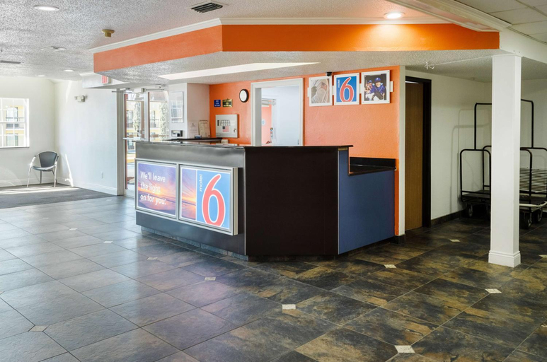 Public Area 2, Motel 6 Mobile, AL, Mobile
