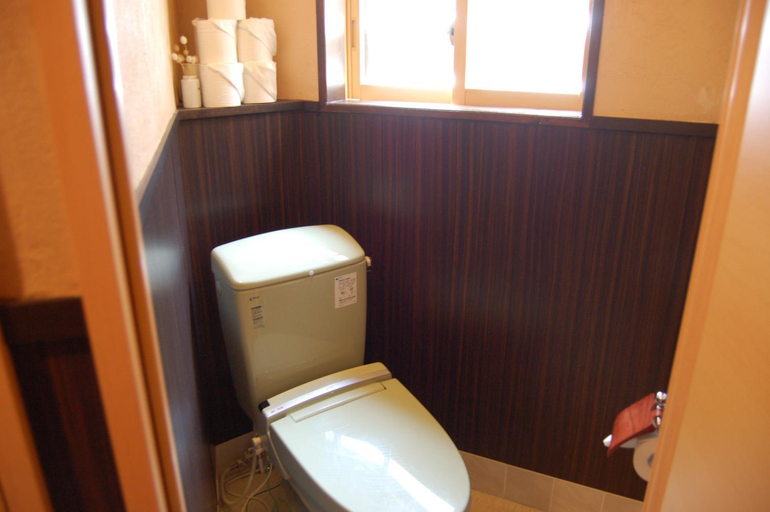 Bathroom 4, Ichinokuraso Bettei Shirouma, Hakuba