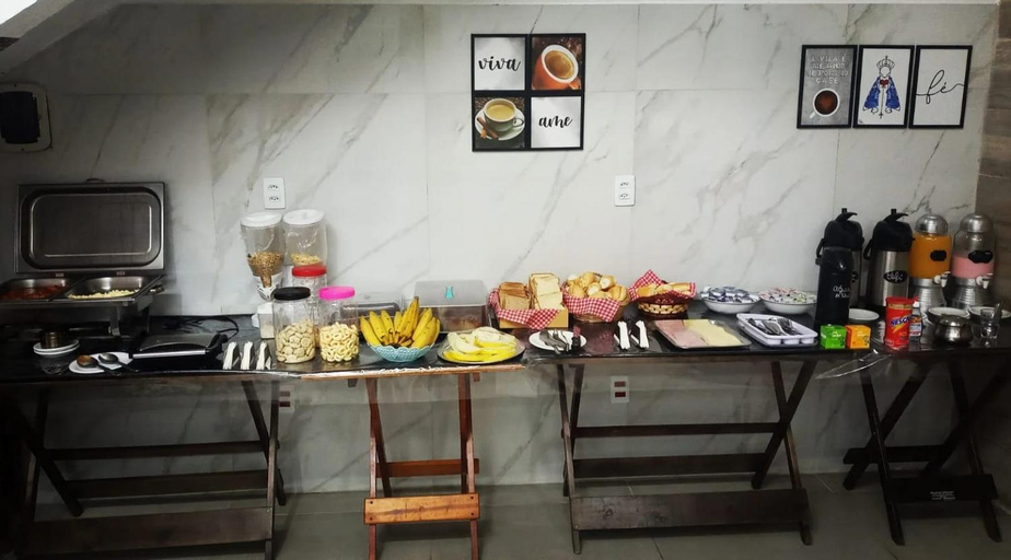 Food & Drinks