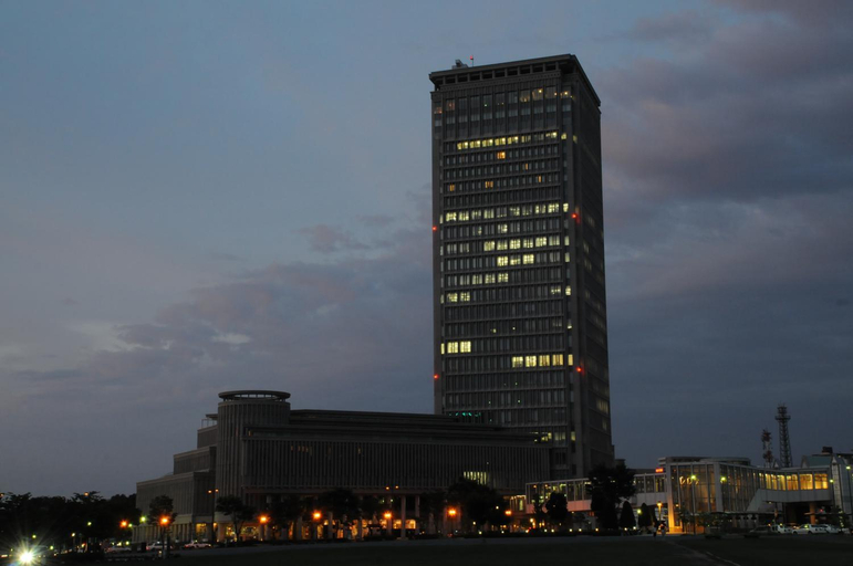 Exterior 13