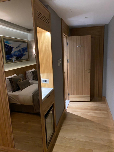 Bedroom 5, Lady Diana Hotel, Fatih