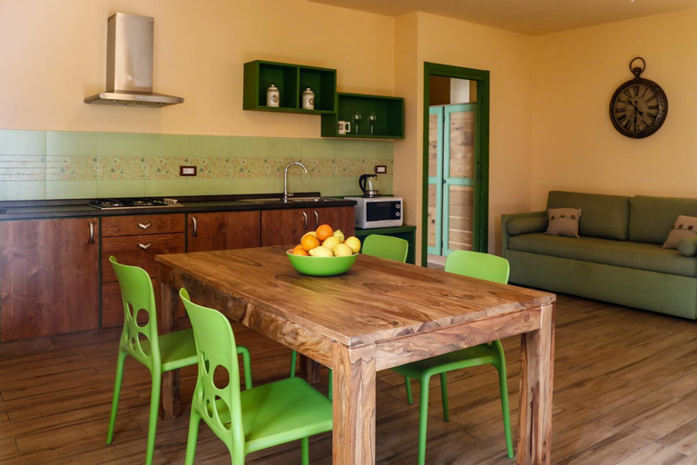Dining Room 10