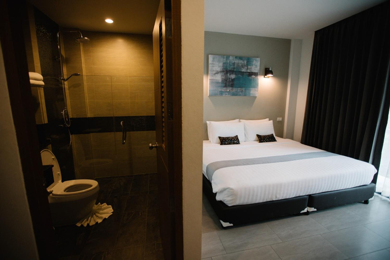 Bedroom 13