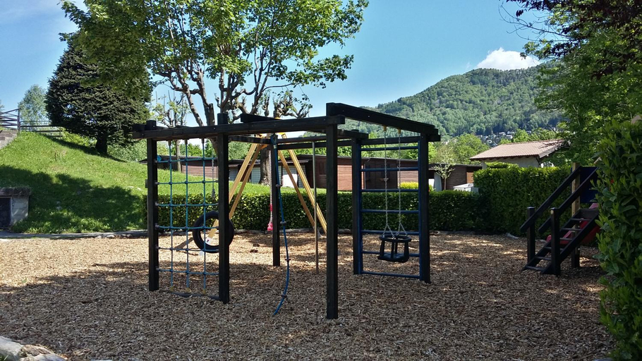 Playground 4, Campeggio Ai Colli Fioriti, Como