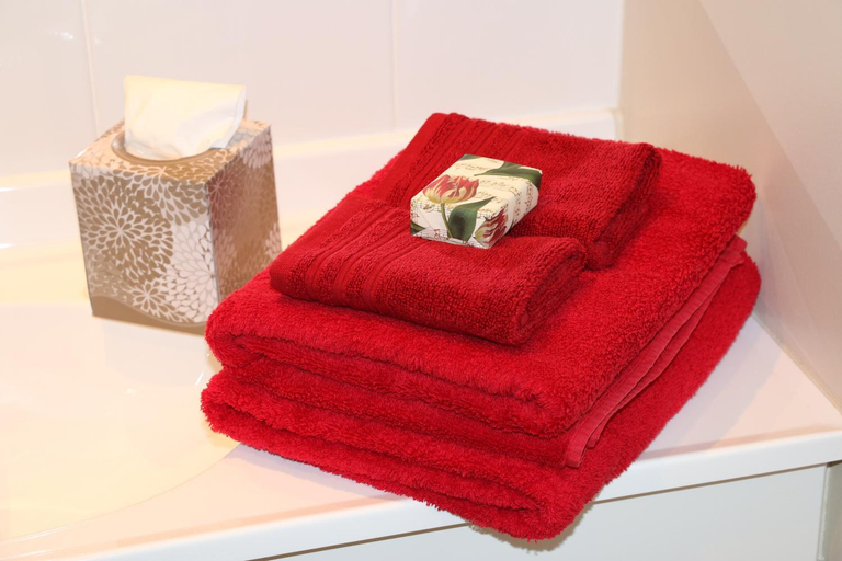Bathroom 2, 200 on Lake View, Waipa