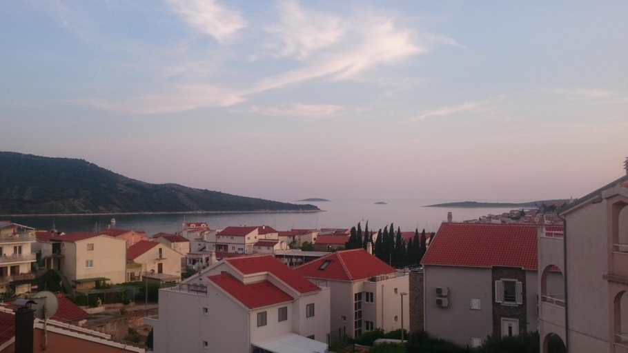 Others 4, Apartment Mara, Primošten