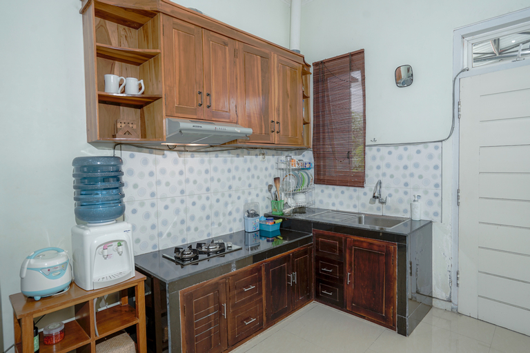 Dining Room 12