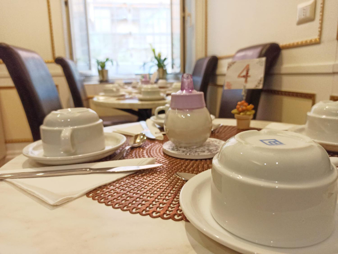 Food & Drinks, Domina Popolo Bed and Breakfast, Rome