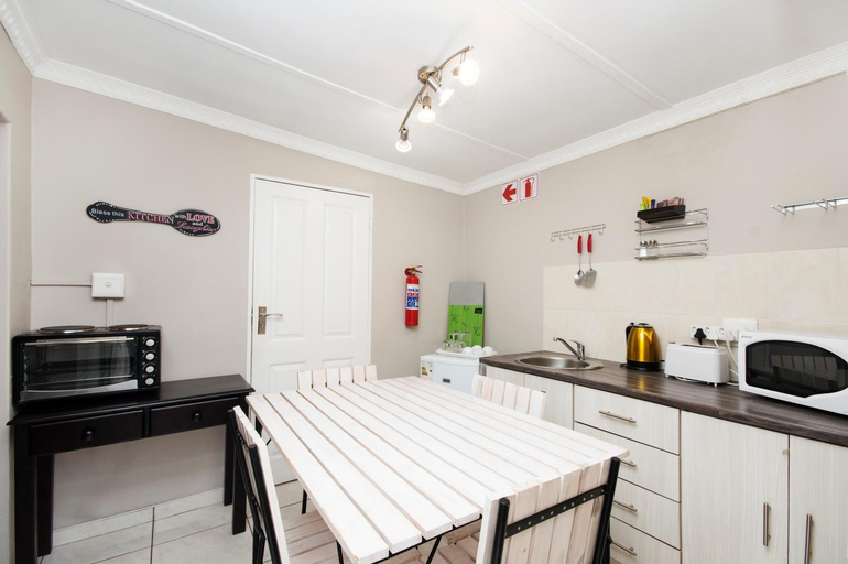 Others 5, Newtondale Self Catering, Nelson Mandela Bay