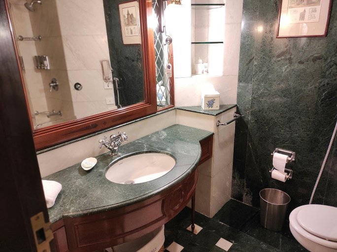 Bathroom 4, Welcomhotel by ITC Hotels, Alkapuri, Vadodara, Vadodara