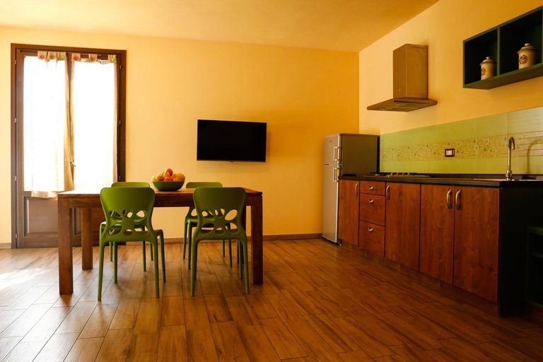 Dining Room 8
