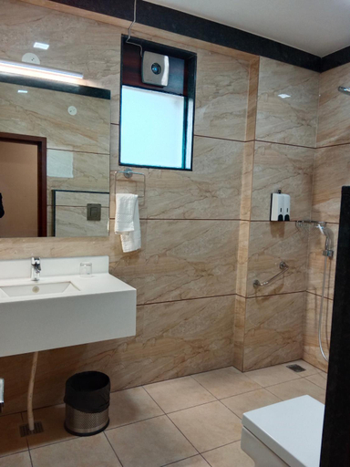Bathroom 3, Sai Maa Resort And Convention Centre, Anantapur