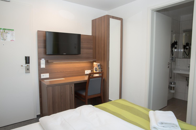 Bedroom 3, Trip Inn Goethe Business Hotel, Frankfurt am Main