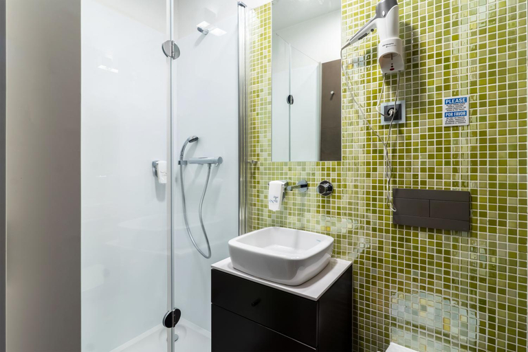 Bathroom 4, Despertar Saudade, Coimbra