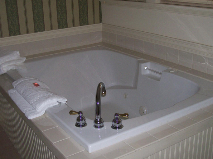 Bathroom 5, The Inn at Thorn Hill, Carroll