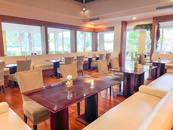 Food & Drinks 5, Palau Royal Resort
