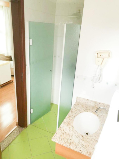 Bathroom 2, Millian Hotel, Jundiaí