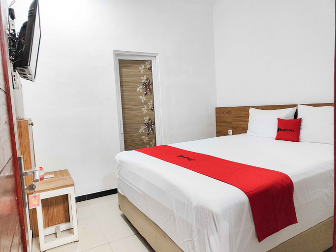 Bedroom 1, RedDoorz near Prambanan Temple, Klaten
