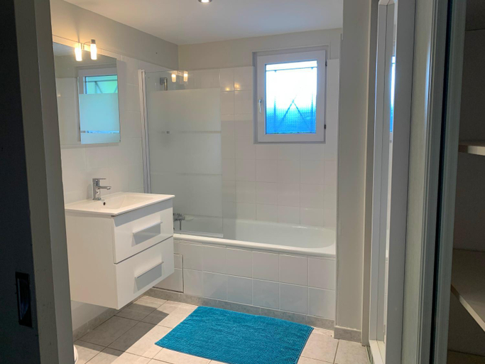 Bathroom 4, Residence Croma, Vienne