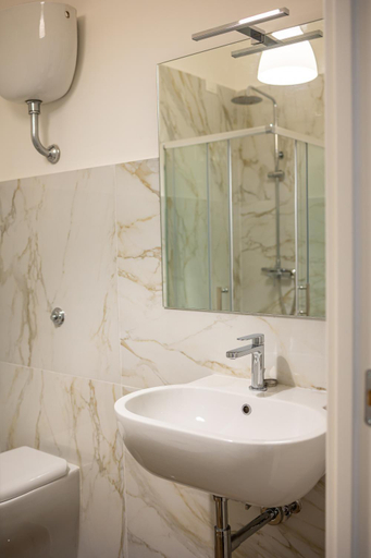 Bathroom 5, Nel Cuore di Parthenope, Napoli