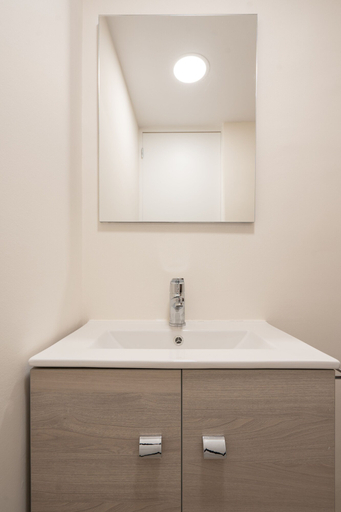 Bathroom 5, Modern Apartment with Acropolis view, Attica