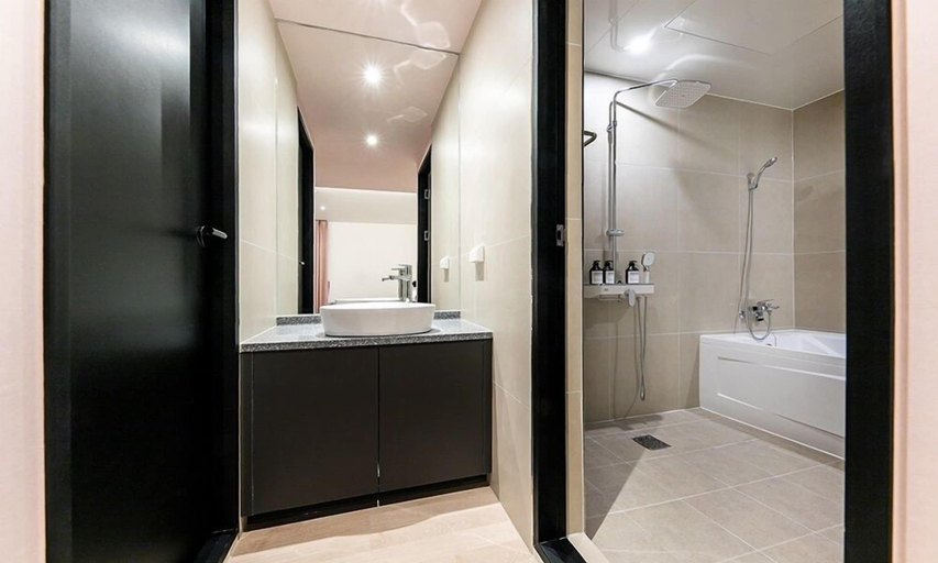 Bathroom 3, Hotel YaJa Masan Odong, Masan